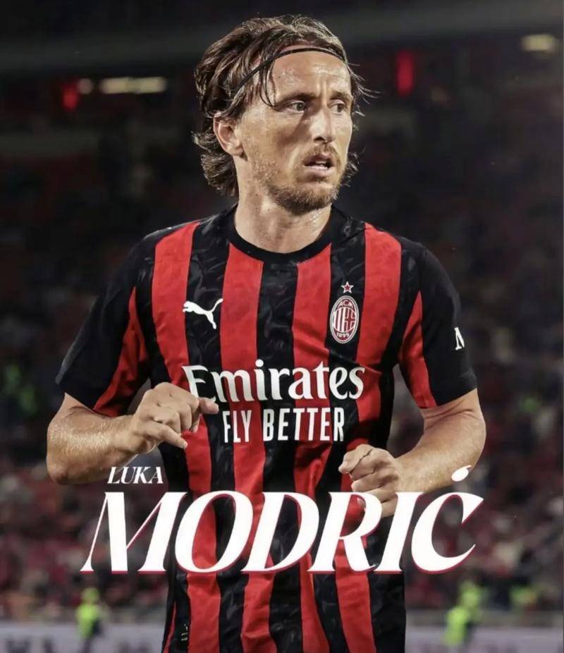 吴少聪女友晒足协杯冠军奖牌：男朋友带的苏州特产